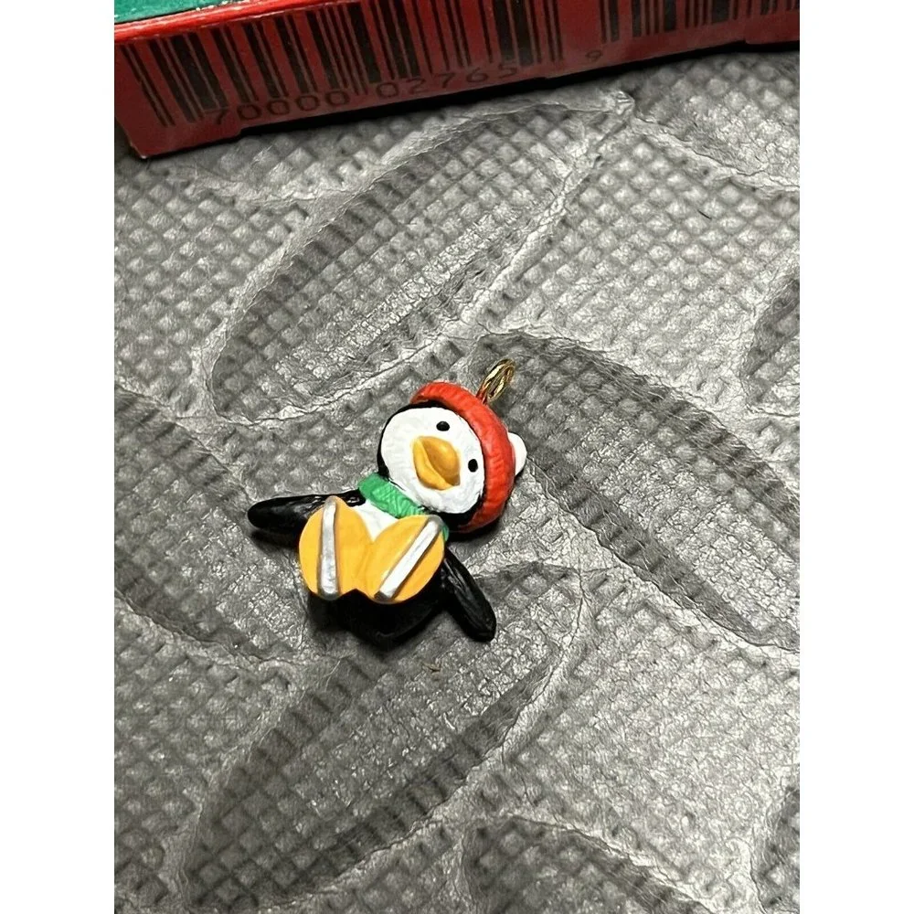 Hallmark 1988 penguin